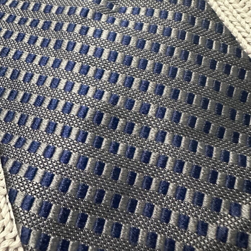 Faconnable navy and silver woven basketweave silk tie - Picture 2 of 5